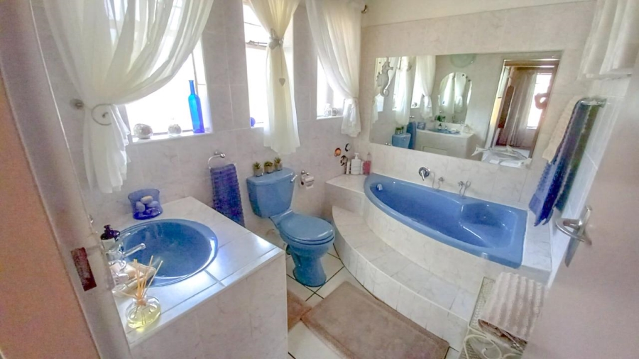 3 Bedroom Property for Sale in Vaalpark Free State